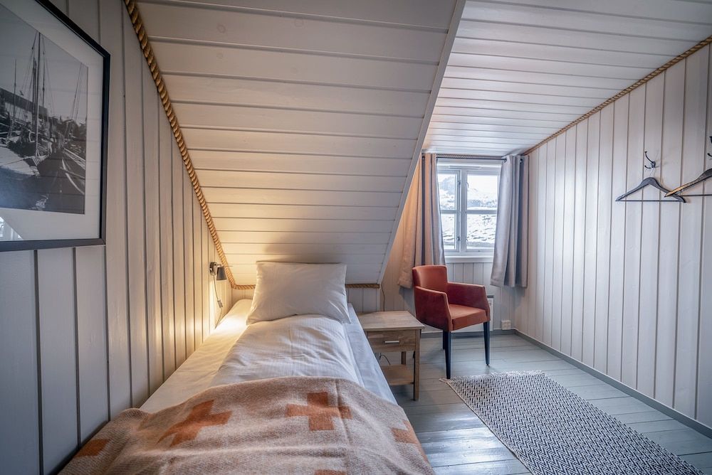 Cabin, 2 Bedrooms, Sea Facing