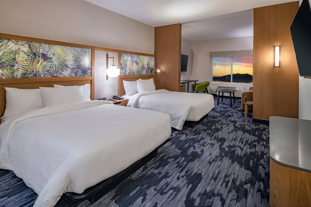 Suite, Multiple Beds, Lake View