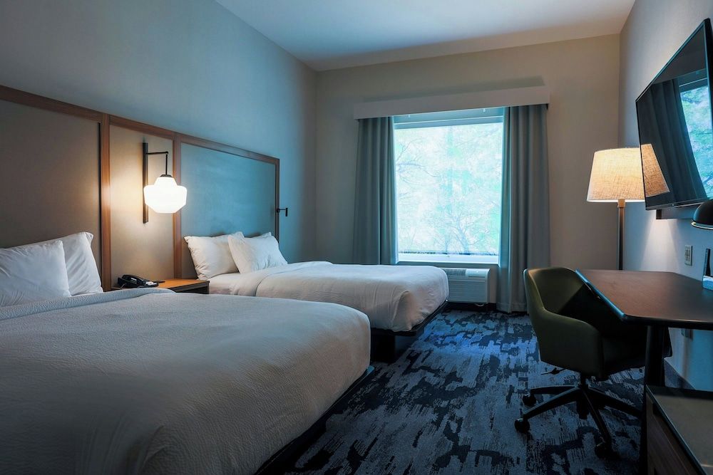 Standard Room, 2 Queen Beds, Non Smoking
