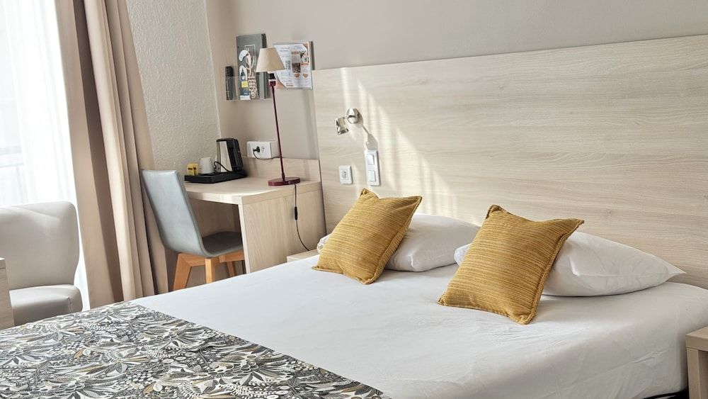 Hôtel Helvétique Double Classic room