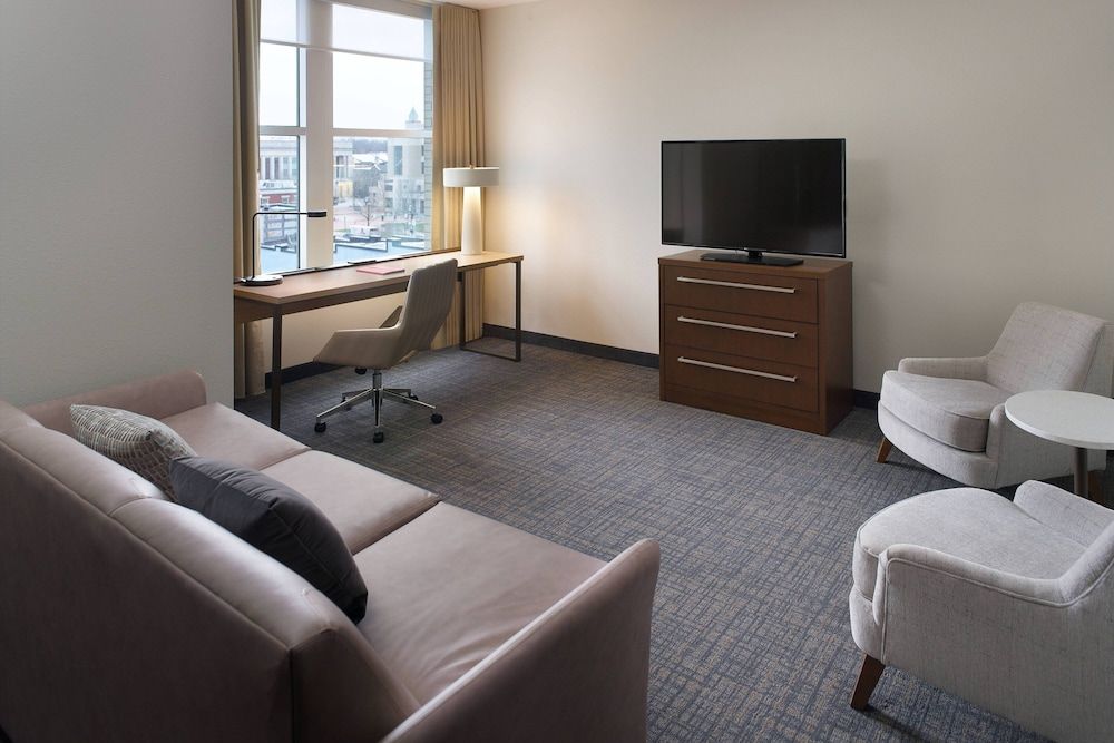 Suite, 1 Bedroom (Hearing Accessible)