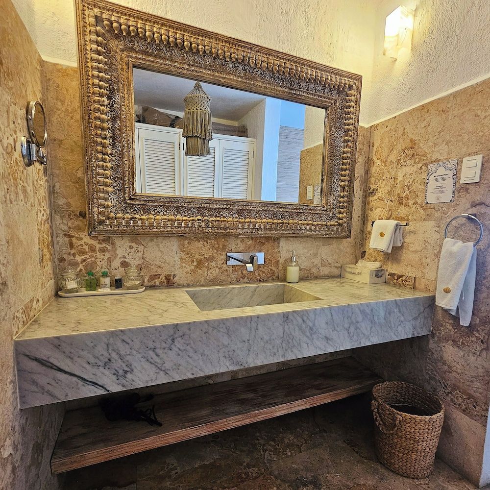 Lotus Beach Hotel - Adults Only Ocean View Suite 7