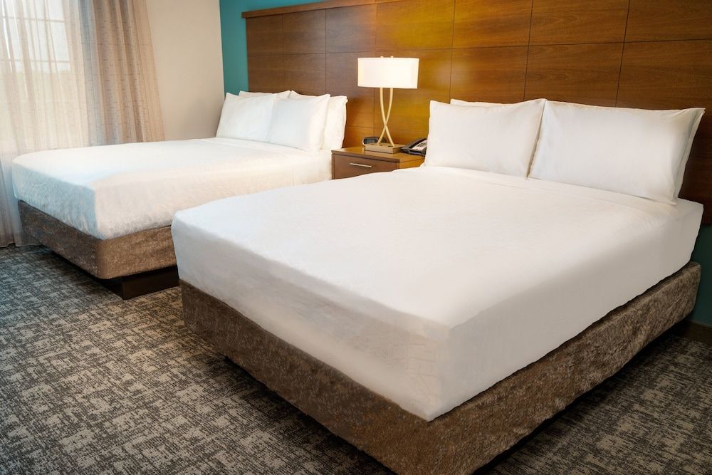 Studio Suite, 2 Queen Beds, Kitchen