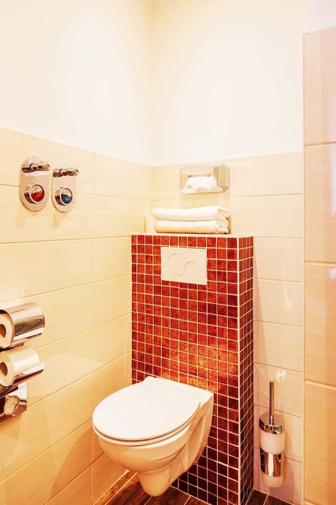 Hotel Hamburger Perle Honeymoon Deluxe Room 11