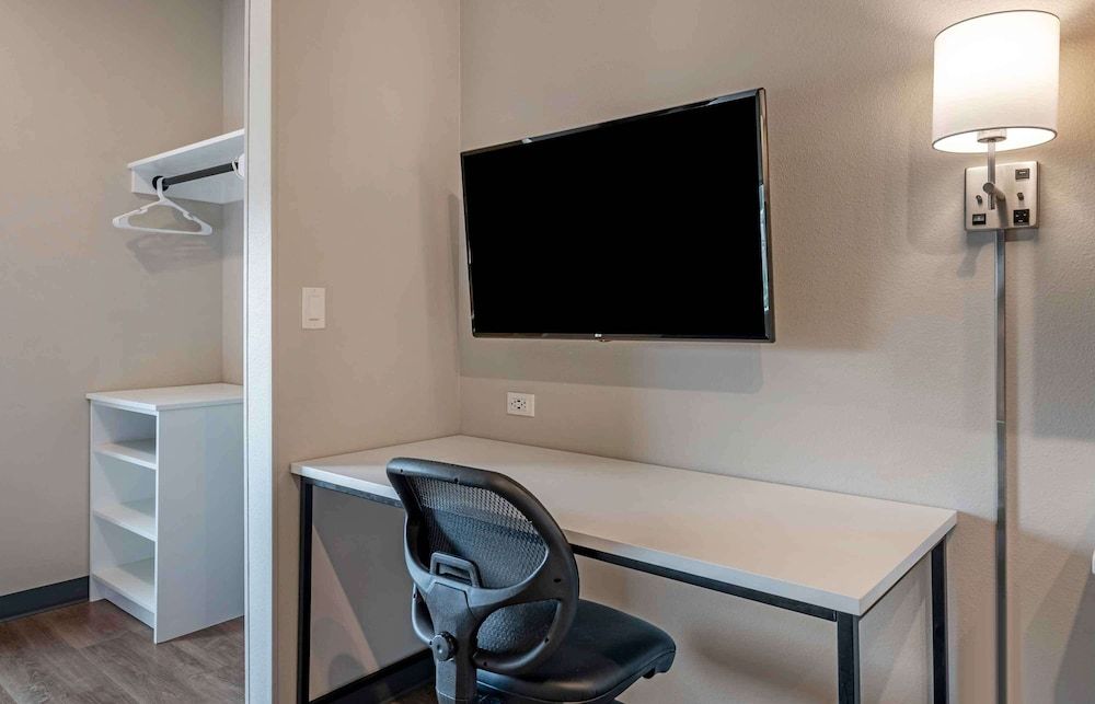 Extended Stay America Premier Suites Melbourne Palm Bay Standard Studio, 1 Queen Bed, Non Smoking 4