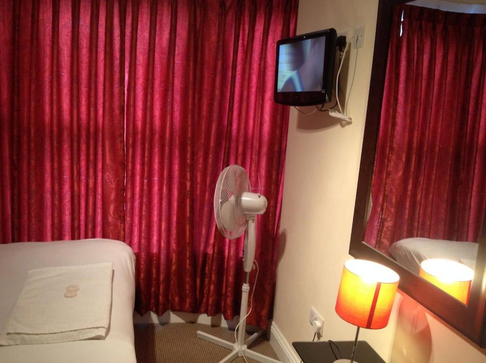 undefined CityLodge London 8