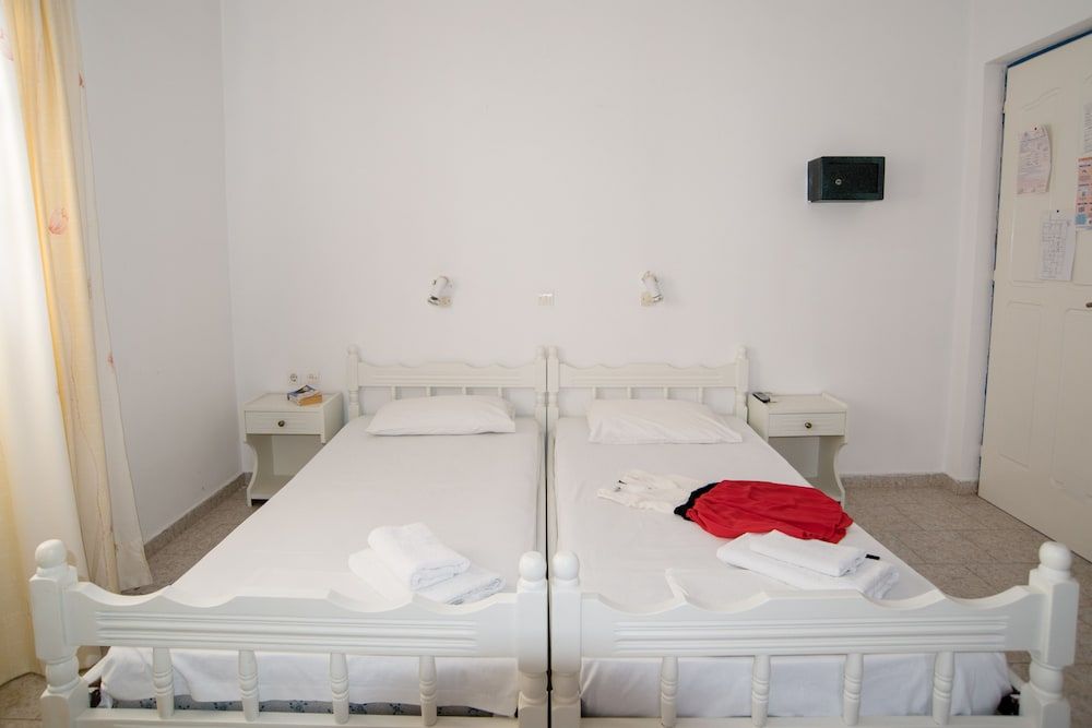 Letta Studios Basic Double Room, 1 Double Bed 3