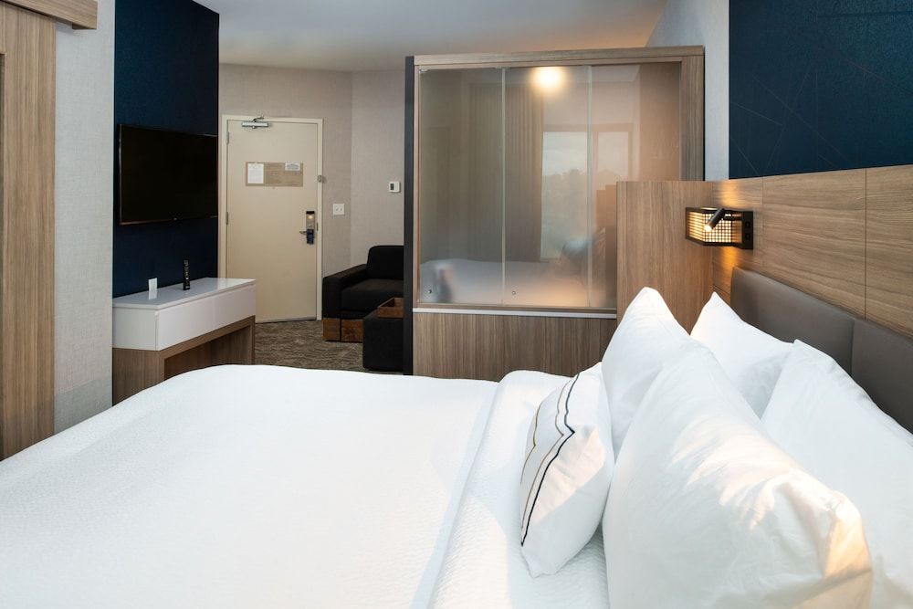 Suite, 1 King Bed, Non Smoking