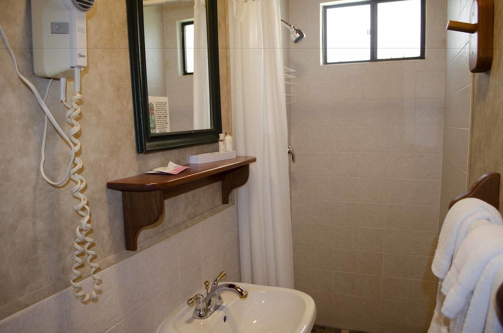 Crandell Mountain Lodge Classic Room, 1 King Bed 15