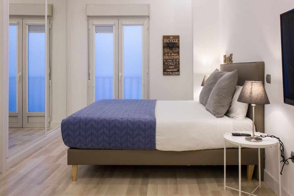 Arenal Suites Gran Vía Business Studio (8) 6