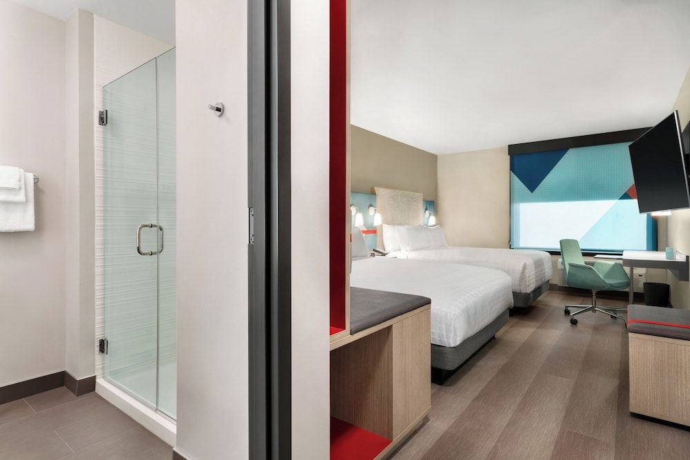 Standard Room, 2 Queen Beds, Accessible Bathtub (Mobility)