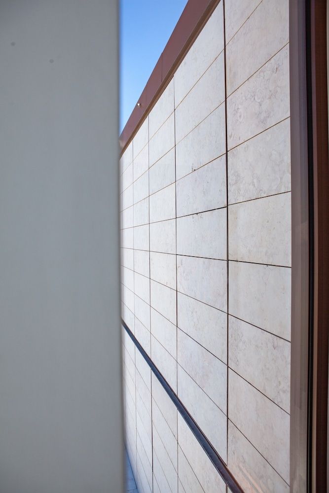 Wine & Books Lisboa Hotel Standard Double Room 5