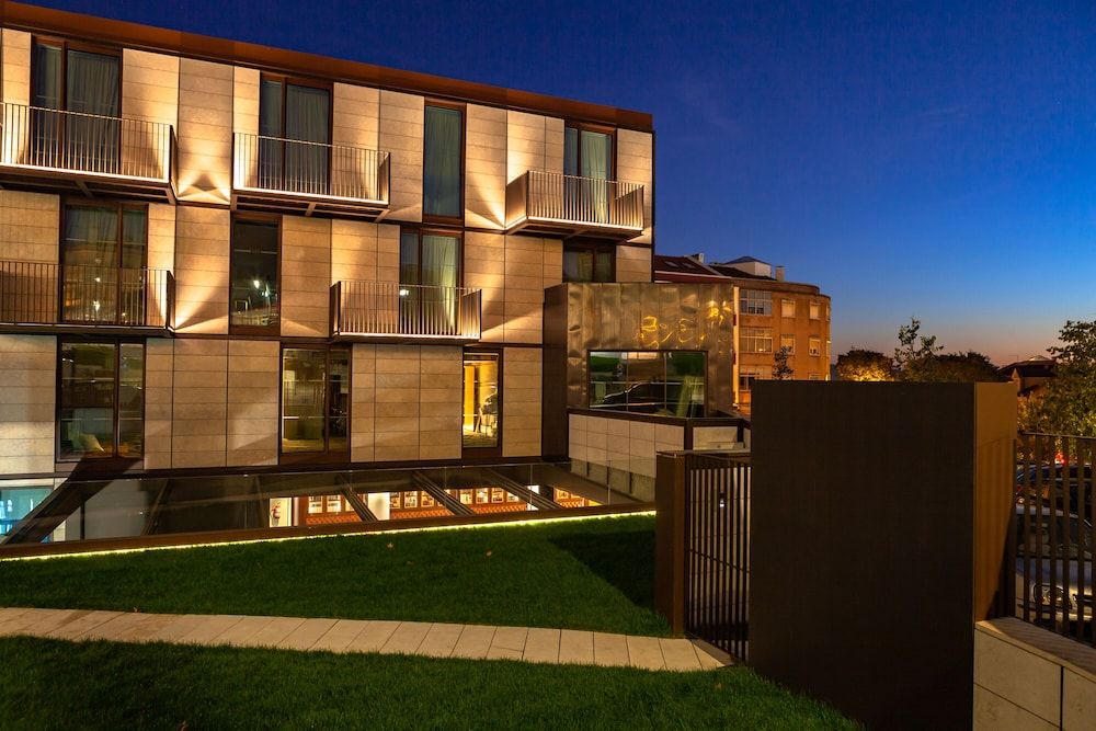 undefined Wine & Books Lisboa Hotel 5