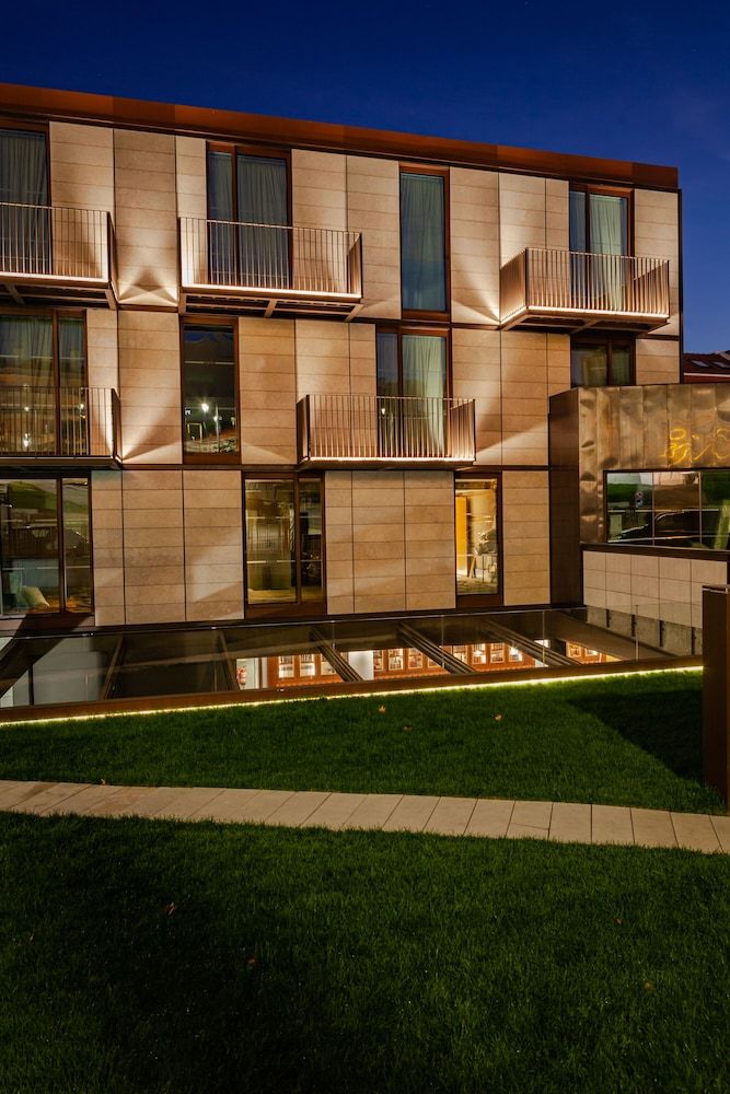 undefined Wine & Books Lisboa Hotel 9