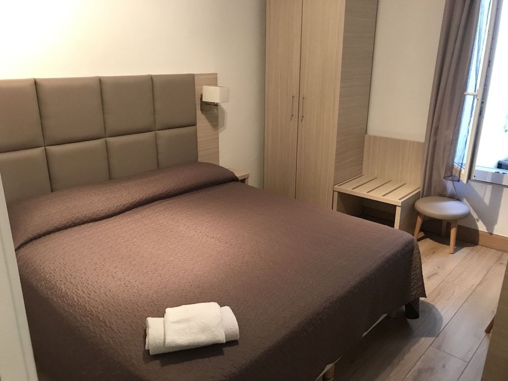 Hotel Lutetia Comfort Twin Room, 2 Twin Beds 3