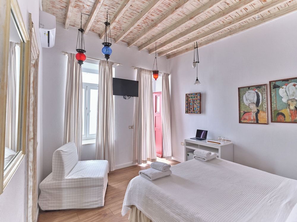 La Maison Kalogera Downtown Suite 21