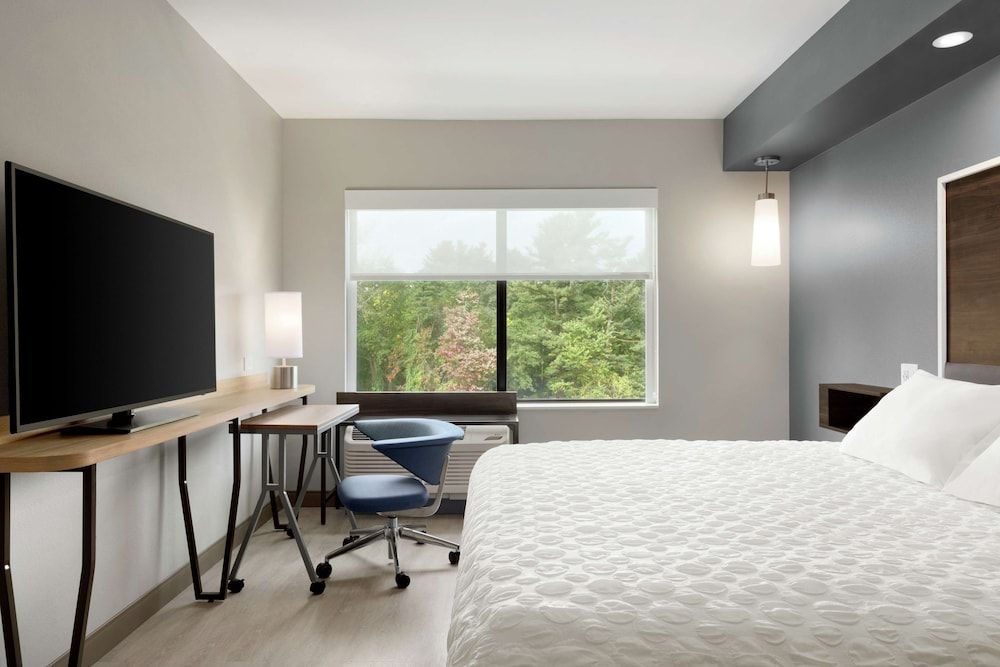 Room, 1 King Bed, Accessible (Hearing)
