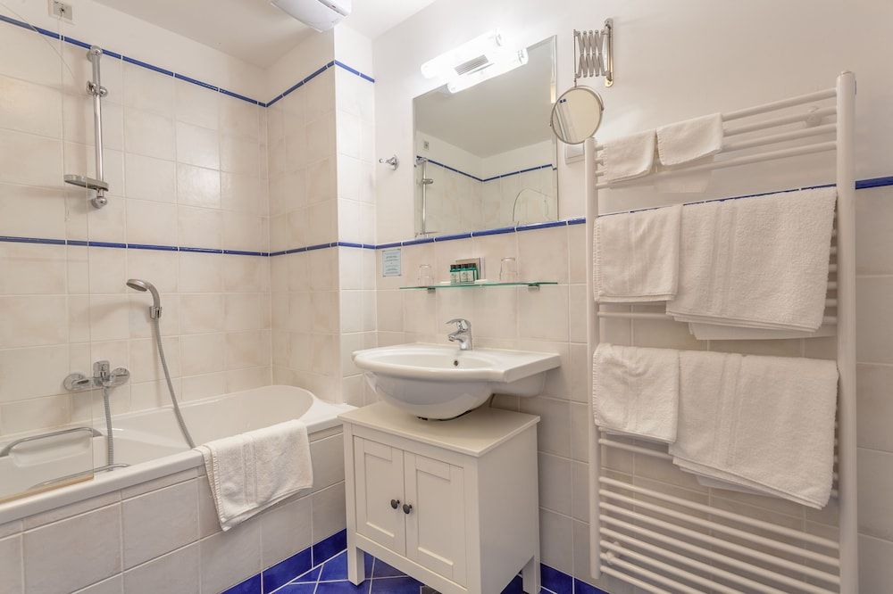 Triglav Bled Basic Room 8