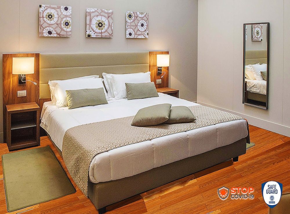 Hotel La Falaise Bonapriso Deluxe Suite