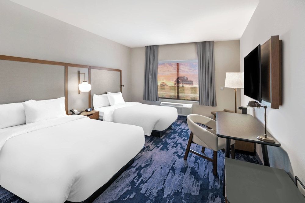 undefined Fairfield Inn & Suites Houston Memorial City Area 3