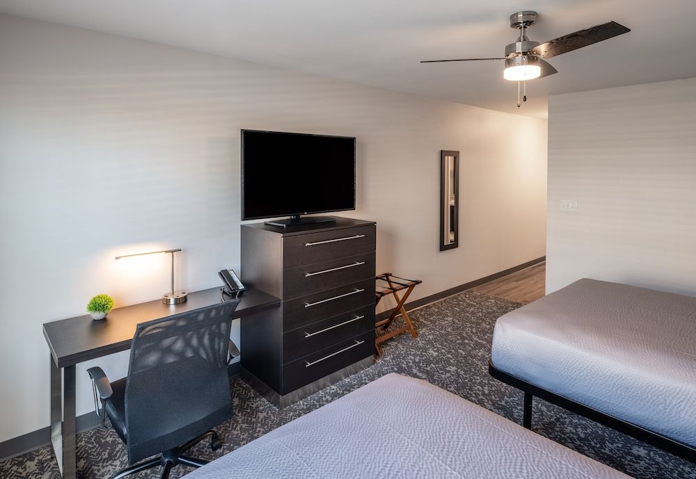Suite, 2 Queen Beds