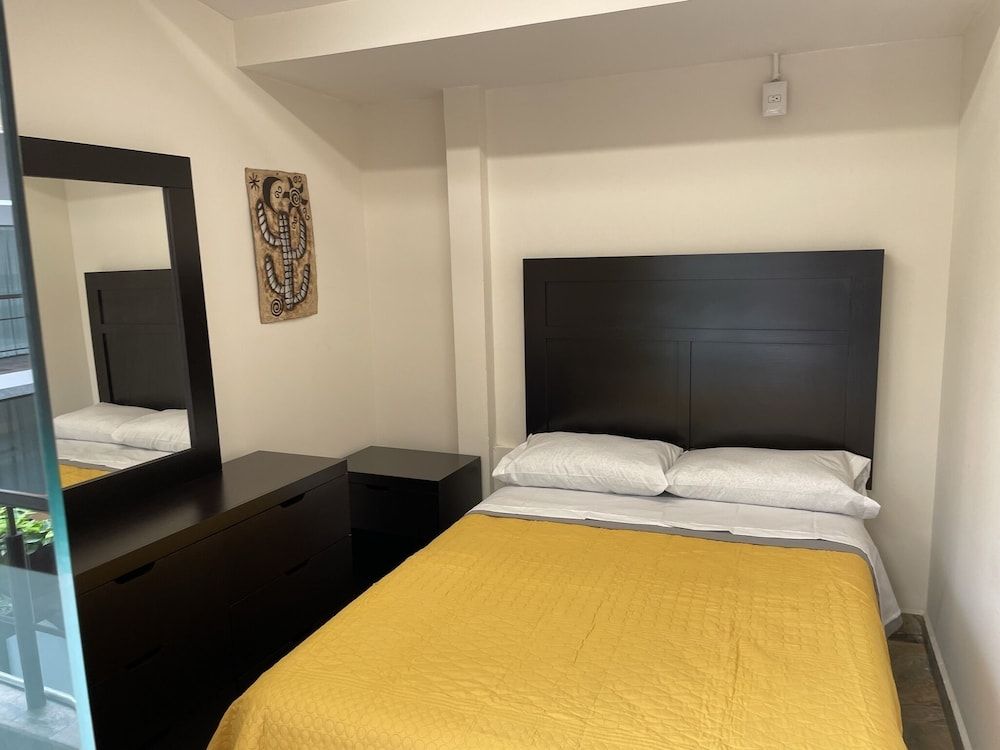 Downtown Treasure Place Junior Room, Shared Bathroom