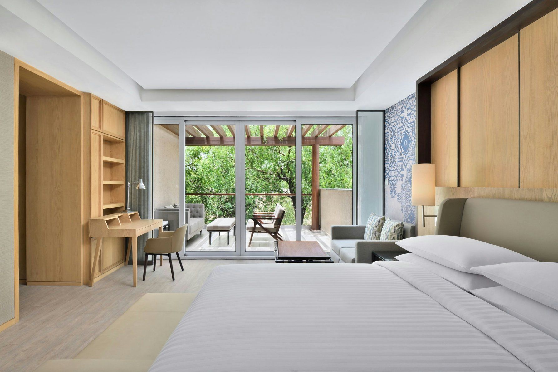 Junior Terrace Suite