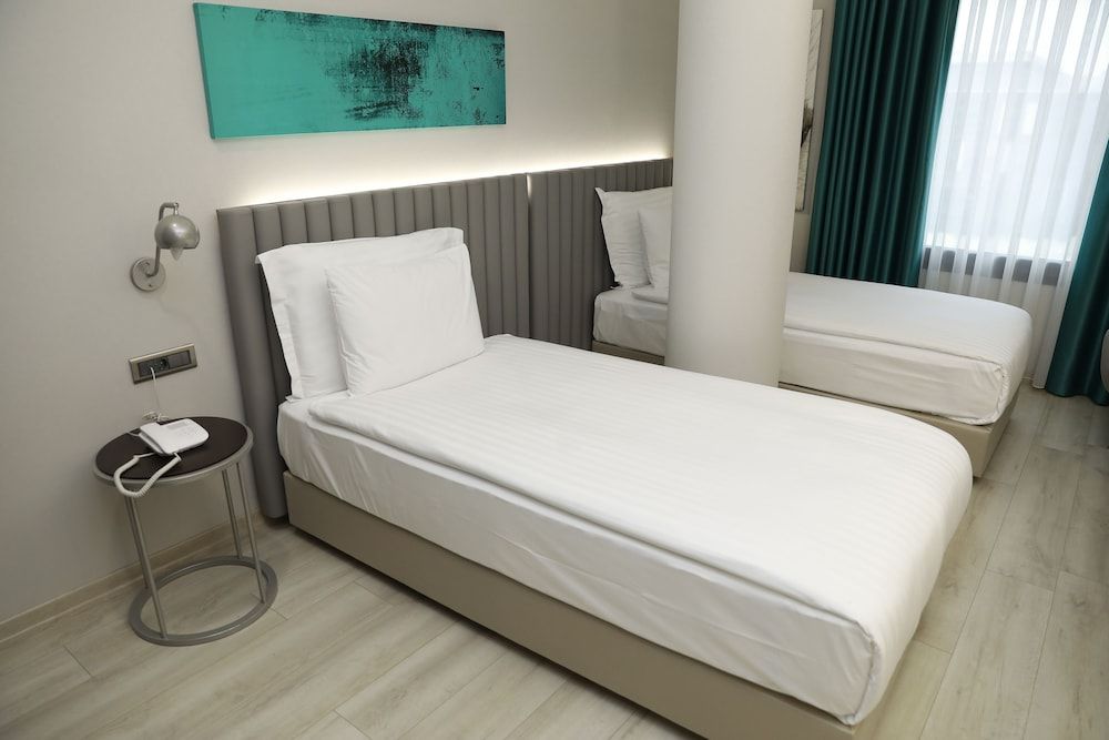 undefined Milord Hotel 3