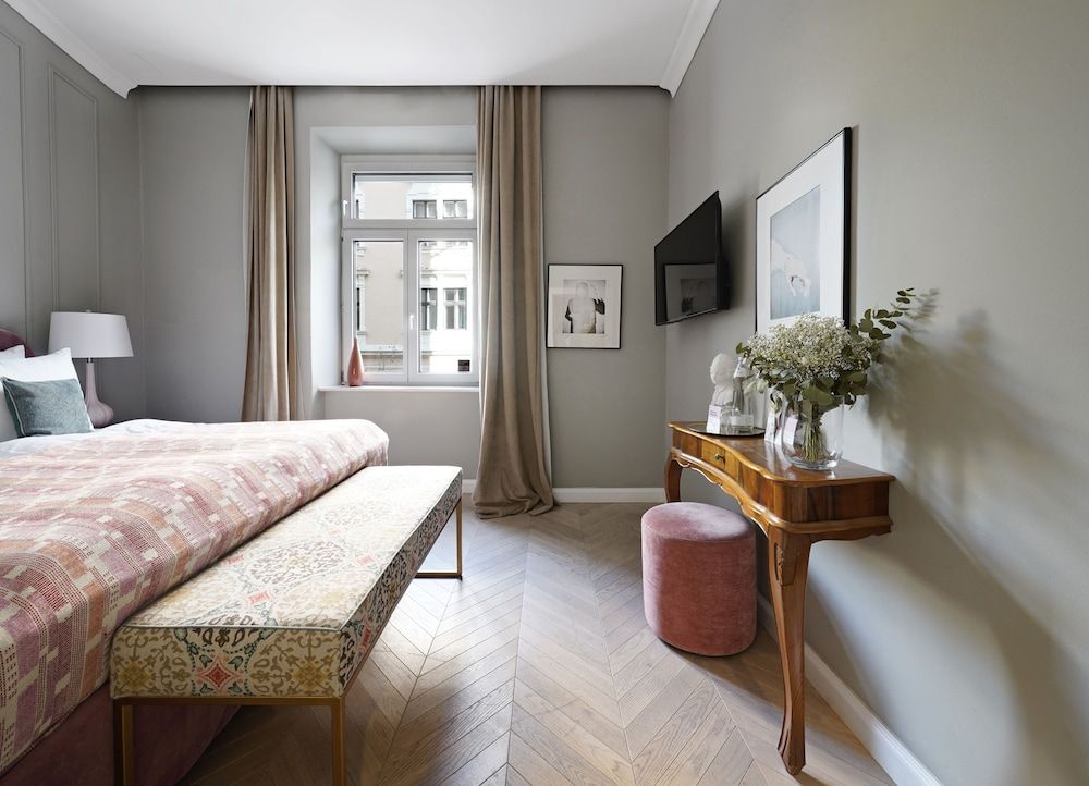 Numa Salzburg Mozart Standard Room 9
