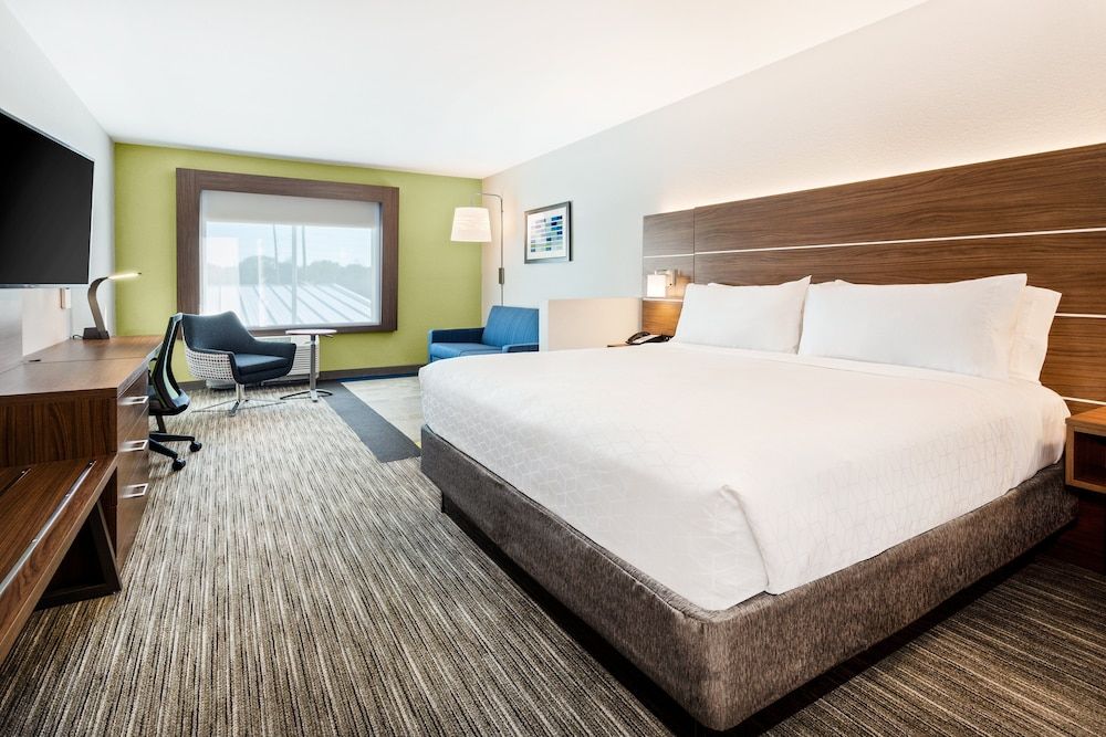 Standard Room, 1 King Bed