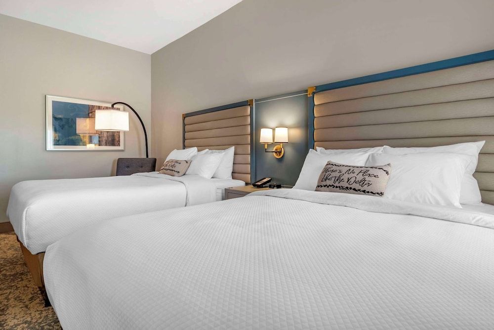 Standard Room, 2 Queen Beds, Non Smoking