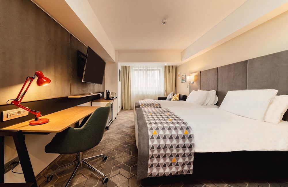 undefined Holiday Inn Bucharest - Times by IHG 9