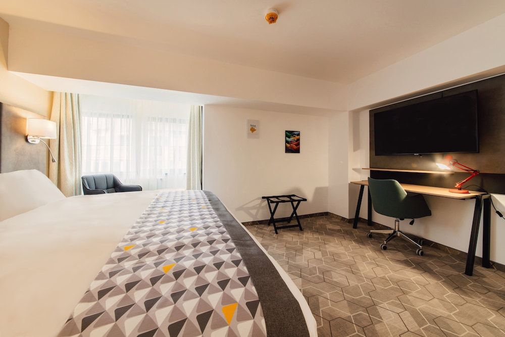 undefined Holiday Inn Bucharest - Times by IHG 4