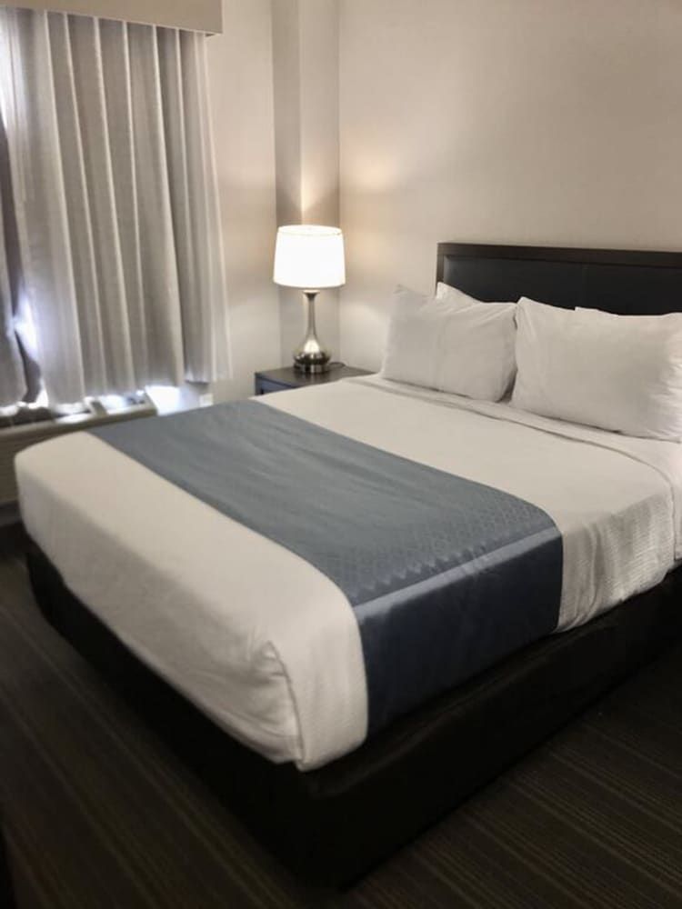 Room, 1 Queen Bed, Non Smoking