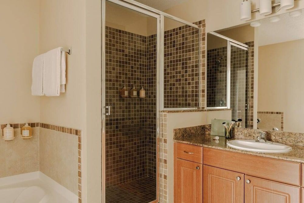 undefined The Point by Edge 8