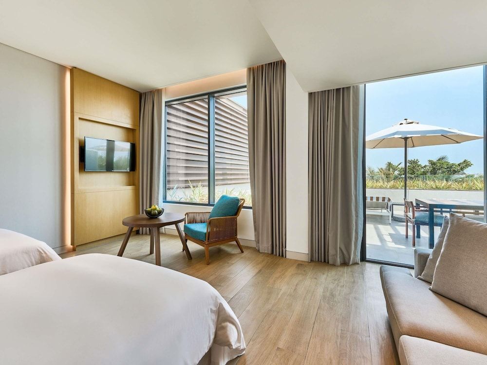 Beachfront Junior Suite with Private Terrace - 2 Single Bed