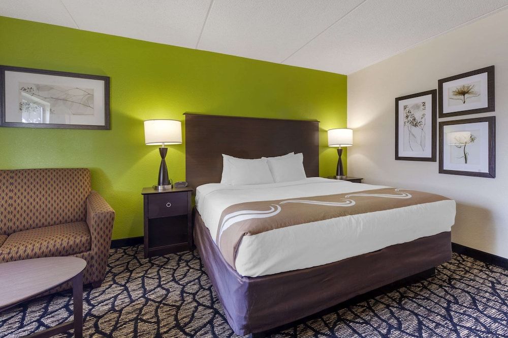 Quality Inn Suite, 1 King Bed with Sofa bed, Non Smoking