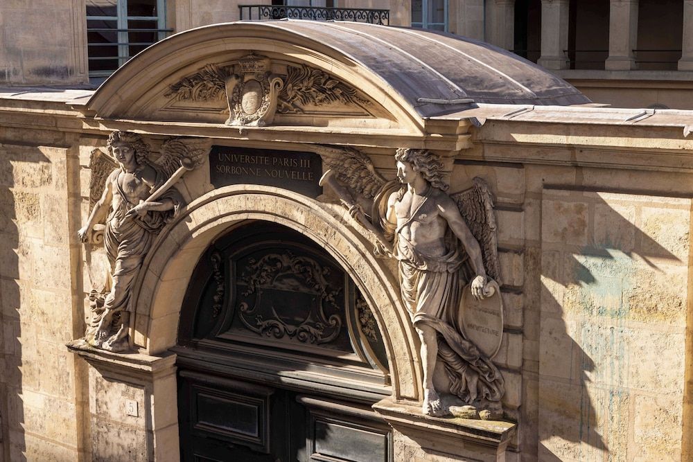 undefined Hotel Saint Pierre 9