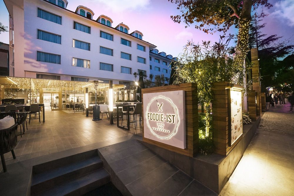 undefined Vogue Hotel Supreme Istanbul 10