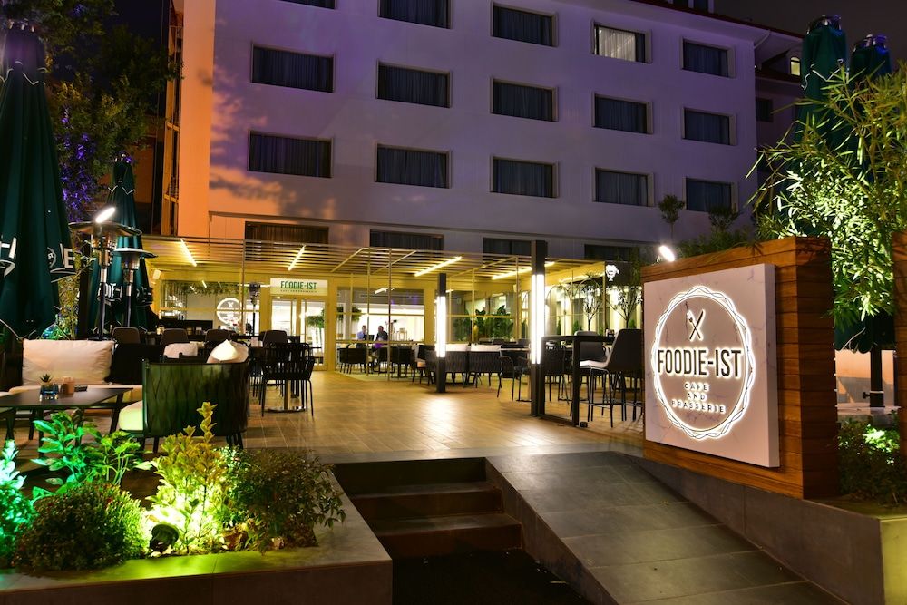 undefined Vogue Hotel Supreme Istanbul 8