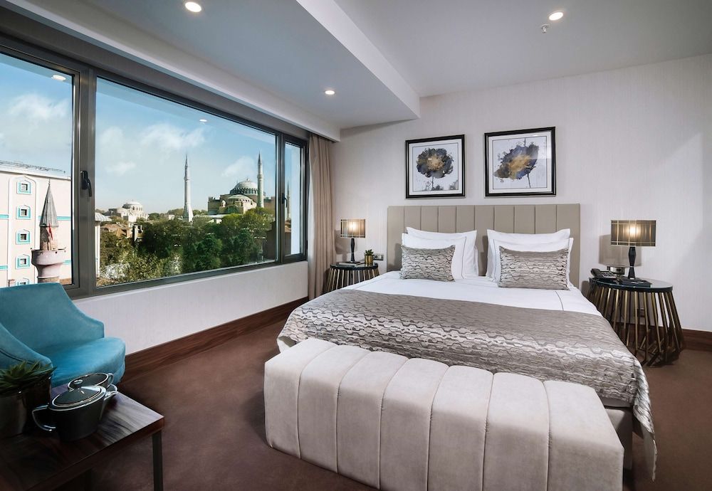 Superior Room, City View