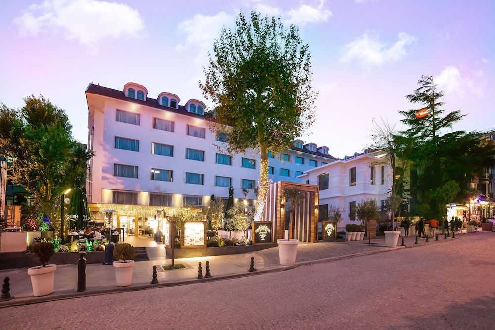 undefined Vogue Hotel Supreme Istanbul 7