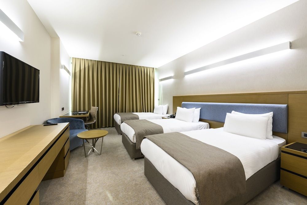 Deluxe Room, 3 Twin Beds