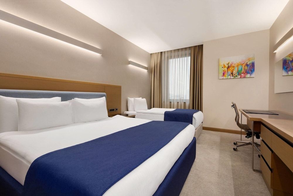 undefined La Quinta by Wyndham Istanbul Gunesli