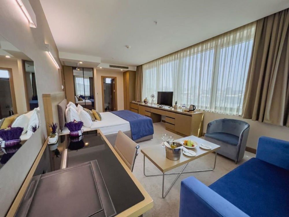 undefined La Quinta by Wyndham Istanbul Gunesli 2
