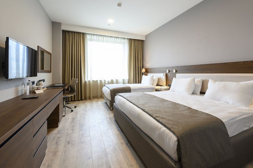 undefined La Quinta by Wyndham Istanbul Gunesli