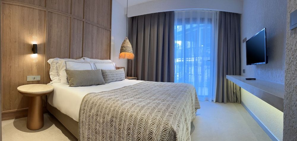 Bodrum Beach Resort Standard Room 3