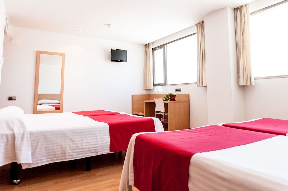 Hotel Bag Quadruple Room 3