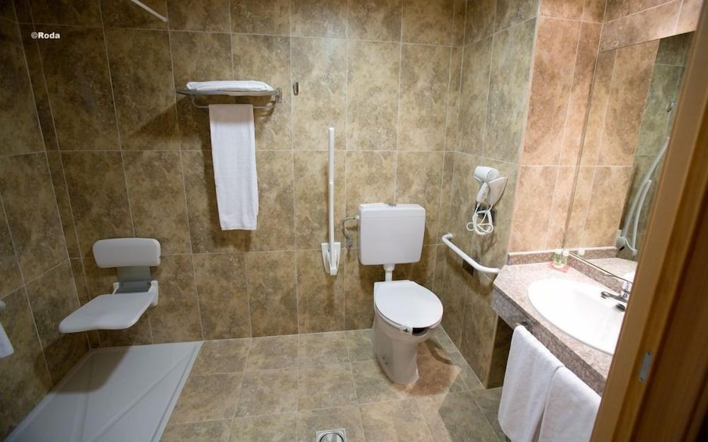 Hotel Bag Quadruple Room 6