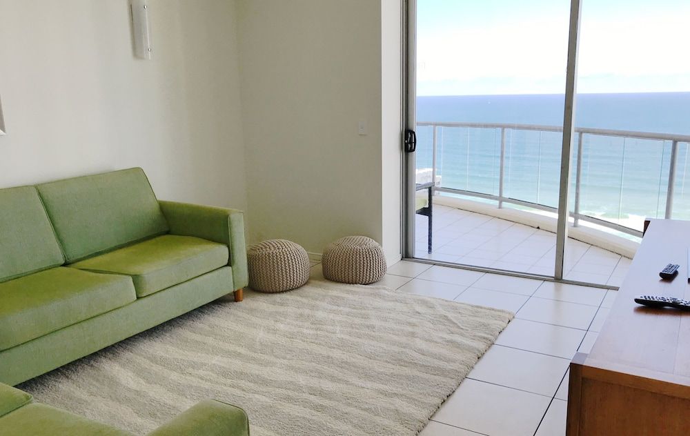 Peep Sleep Chevron Towers Family Apartment